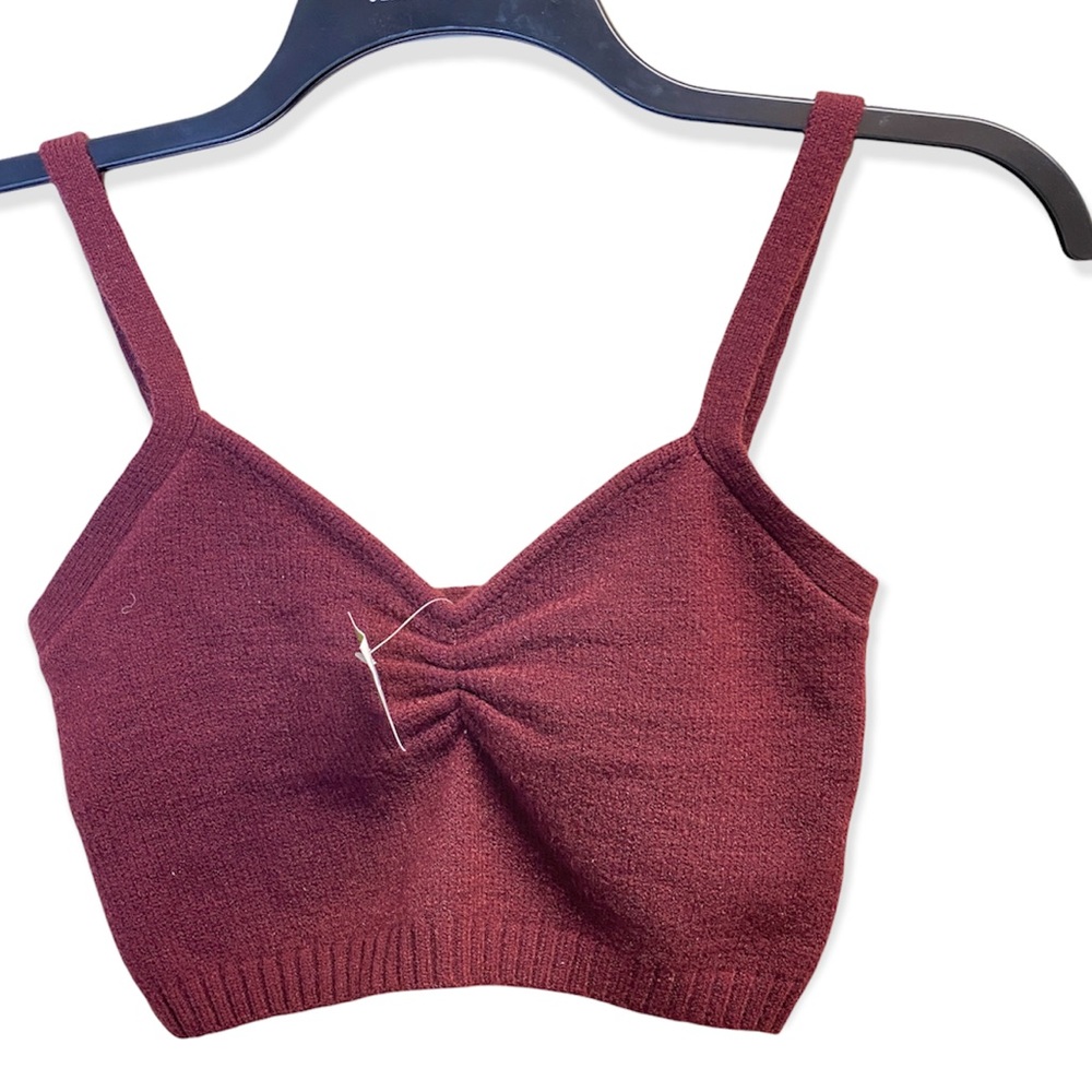 NWT Witty Fox Cropped Knit Tank Burgundy Neckline Size S